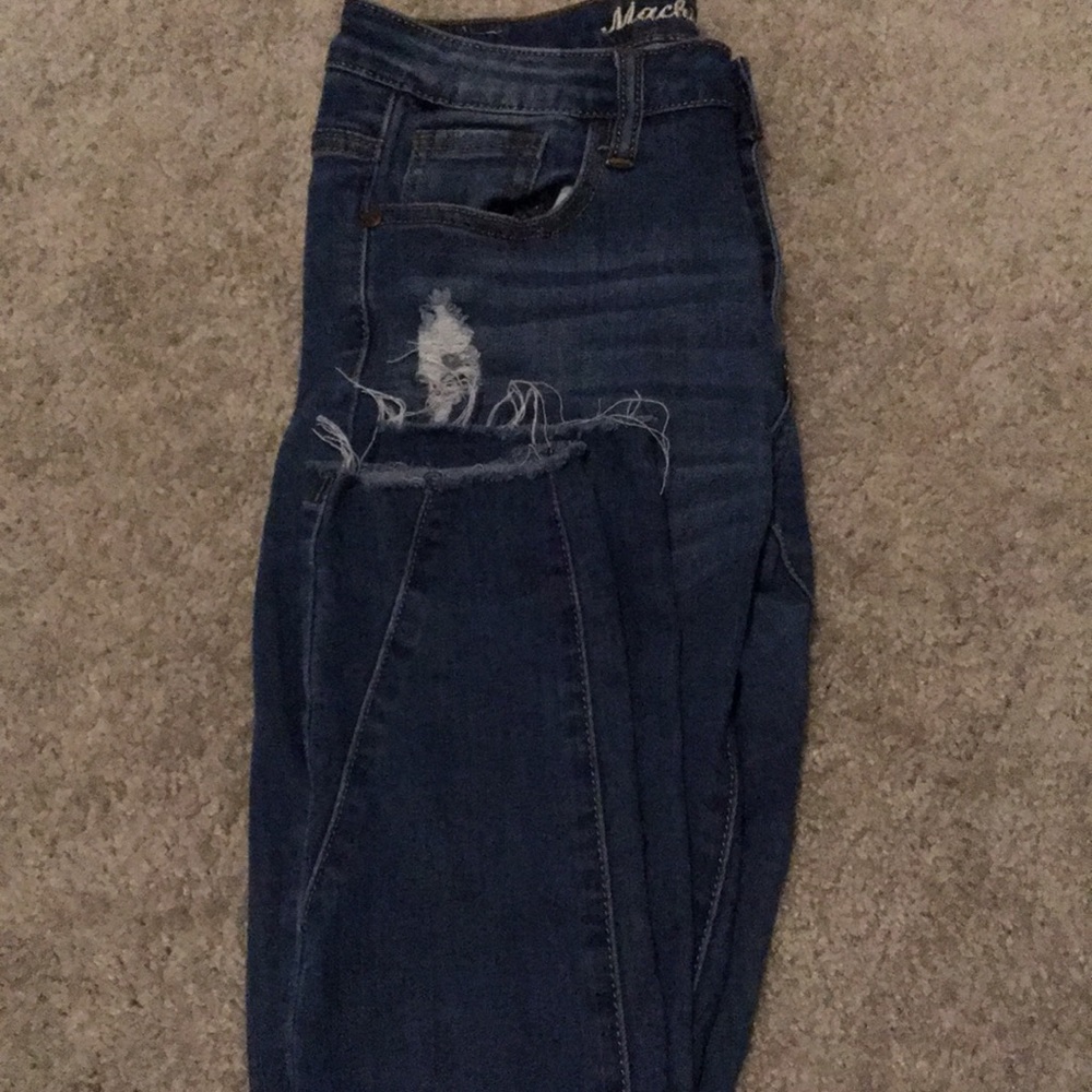 Distressed Mid-rise Ankle Jeans